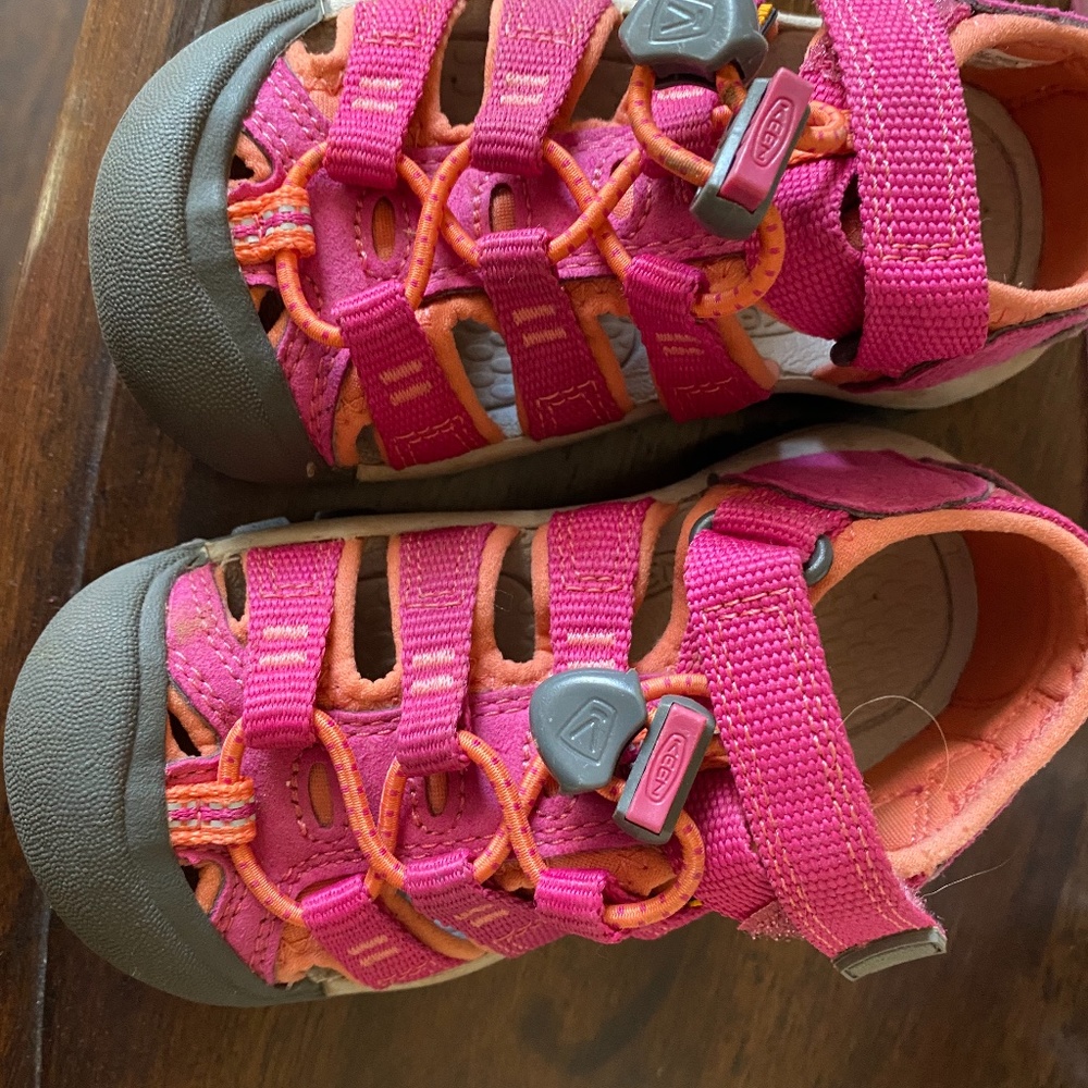 Keen Newport Toddler 9